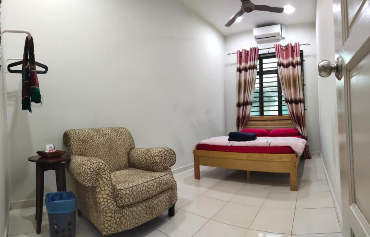 Homestay Melaka Urich Exteriör bild